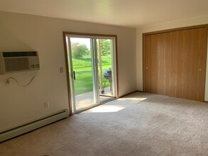 760 Chapel View Rd, Unit # unit4 in Green Bay, WI - Foto de edificio - Building Photo