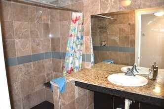 5 Charles St in Wakefield, MA - Building Photo - Building Photo
