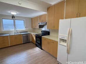 1124 16th Ave in Honolulu, HI - Building Photo - Building Photo