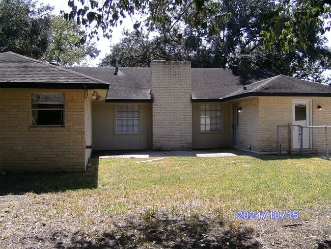 5850 Paisley St in Houston, TX - Building Photo - Building Photo