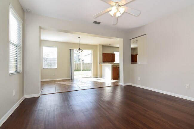 18832 Sunterra Dr in Land O Lakes, FL - Building Photo - Building Photo