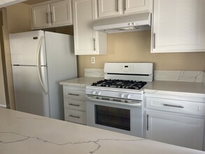 1038 Grape St in San Marcos, CA - Building Photo - Building Photo