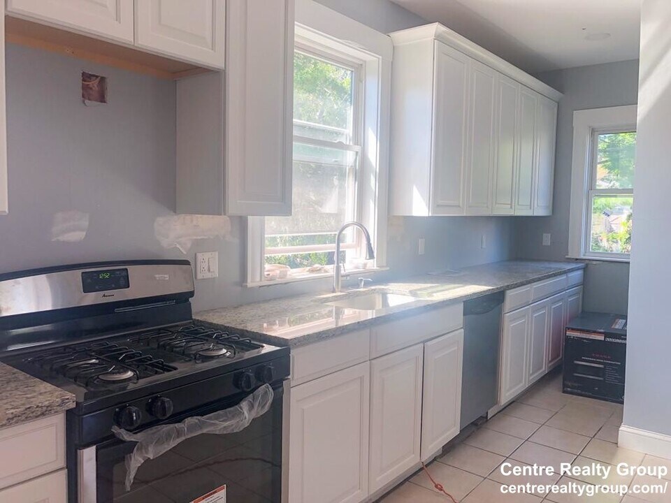 4843 Washington St, Unit 1 in Boston, MA - Building Photo