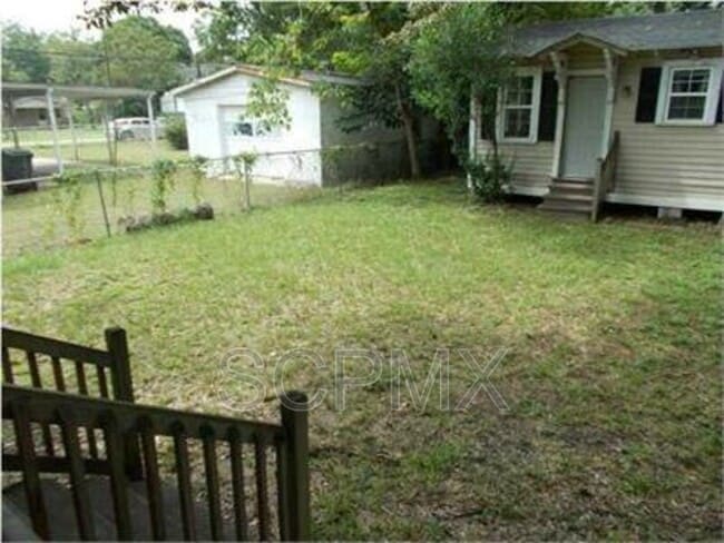 1920 Calvert St in North Charleston, SC - Building Photo - Building Photo