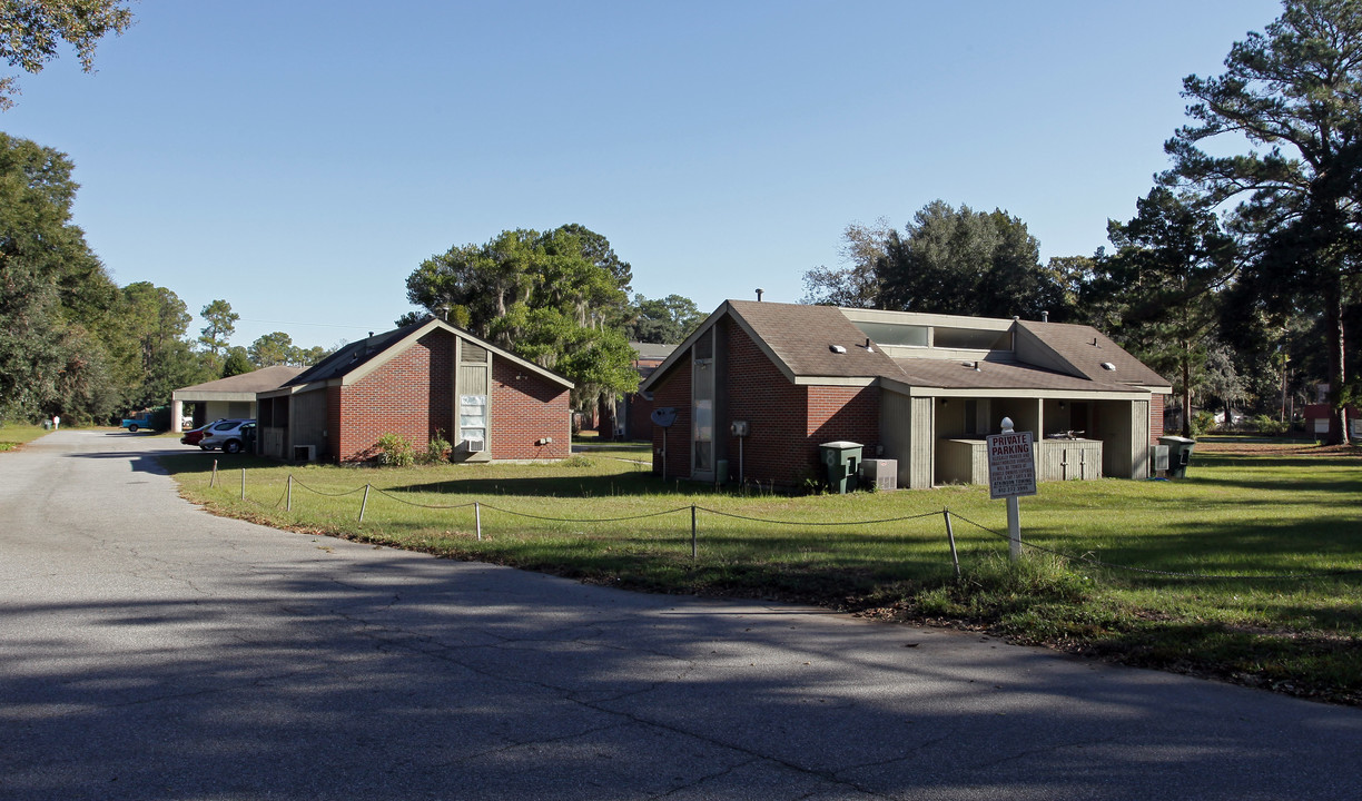 5715 Skidaway Rd in Savannah, GA - Foto de edificio