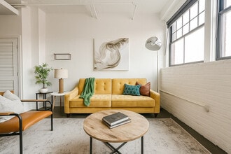 215 N Santa Fe Ave in Wichita, KS - Building Photo - Building Photo