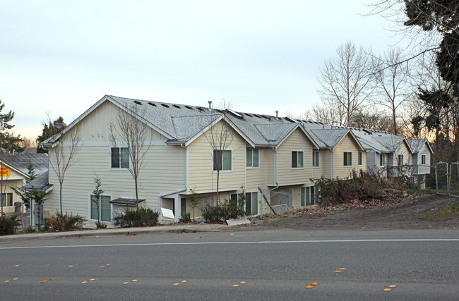 23718 Military Rd S in Kent, WA - Building Photo - Building Photo