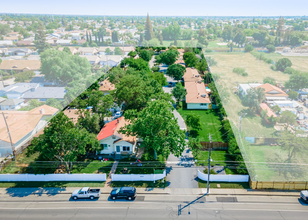 Camellia Court Village in Sacramento, CA - Foto de edificio - Primary Photo