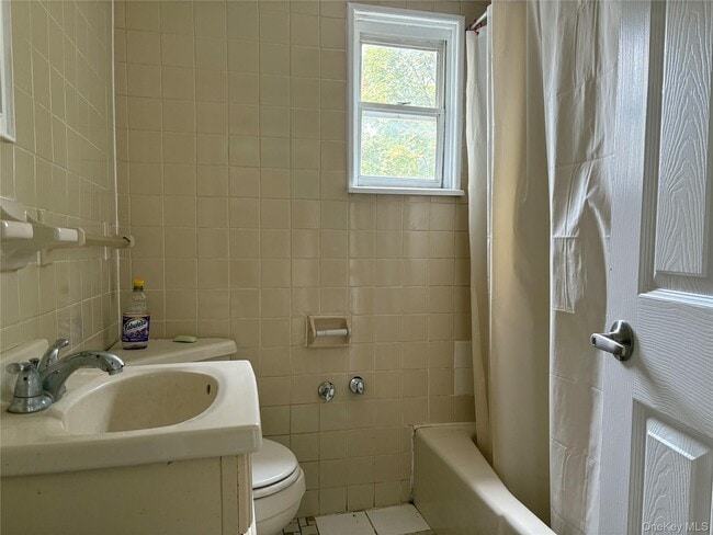 95 Washington Ave in New Rochelle, NY - Building Photo - Building Photo