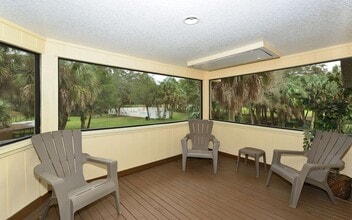 8270 Ibis St, Unit A in Sarasota, FL - Building Photo - Building Photo