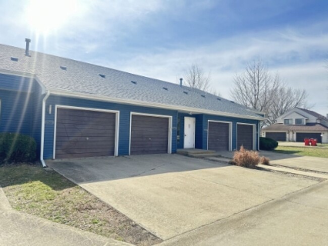 property at 2565 Clayton Blvd