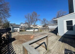 42 Avon Terrace in Woodbridge Township, NJ - Building Photo - Building Photo