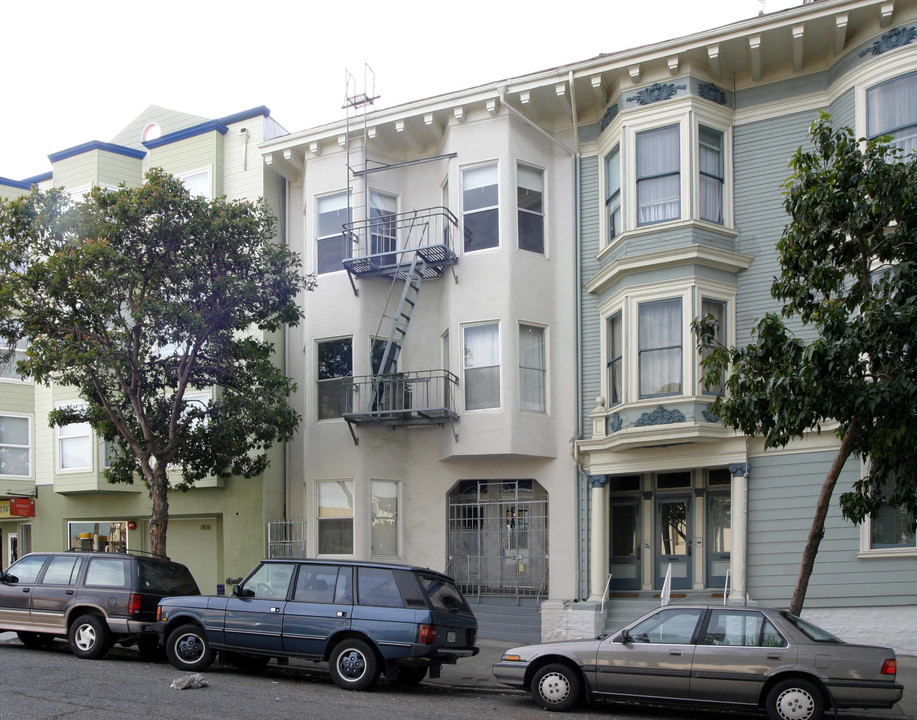 156-160 Sanchez St in San Francisco, CA - Building Photo