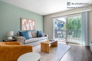 655 S Fair Oaks Ave in Sunnyvale, CA - Building Photo