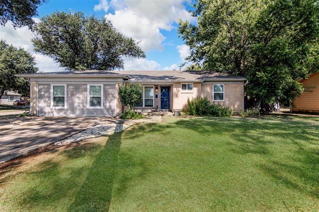 property at 614 Blueberry Ln
