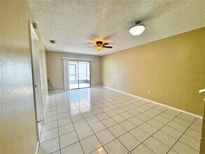 2143 St Marteen Ct in Kissimmee, FL - Building Photo - Building Photo