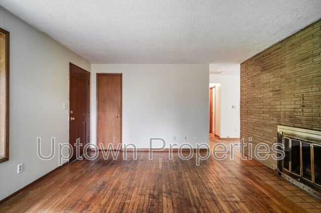 9370 SW Killarney Ln in Tualatin, OR - Building Photo - Building Photo