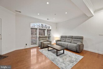 589 Odendhal Ave in Gaithersburg, MD - Building Photo - Building Photo