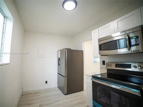412 Columbus Pkwy in Hollywood, FL - Building Photo - Building Photo
