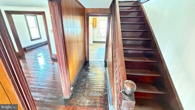 6 Fern Ave in Carbondale, PA - Building Photo - Building Photo