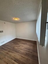 15106 W Magnolia Blvd in Los Angeles, CA - Building Photo - Building Photo