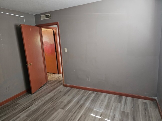 540 Old Stage Rd, Unit 1 in Johnson City, TN - Building Photo - Building Photo