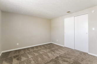 9354 Kingsboro Ct in Indianapolis, IN - Building Photo - Building Photo