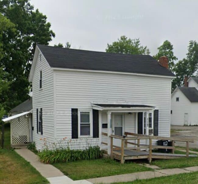 112 E Young St Rentals in Clio, MI