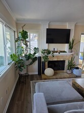 1200 Fox Point Farms Lane in Encinitas, CA - Building Photo - Building Photo