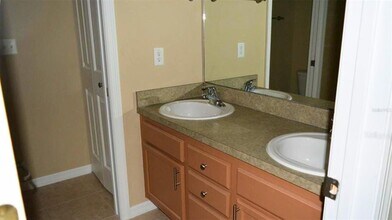703 Bobcat Ct in Kissimmee, FL - Building Photo - Building Photo