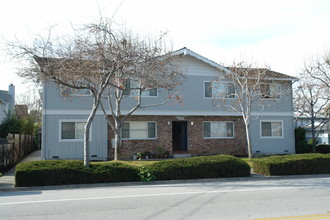 1390 Monroe St in Santa Clara, CA - Building Photo - Building Photo