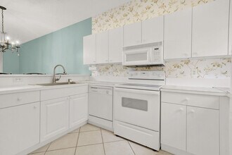 10120 Boca Palm Dr in Boca Raton, FL - Building Photo - Building Photo