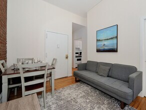 506 9th Ave in New York, NY - Building Photo - Building Photo