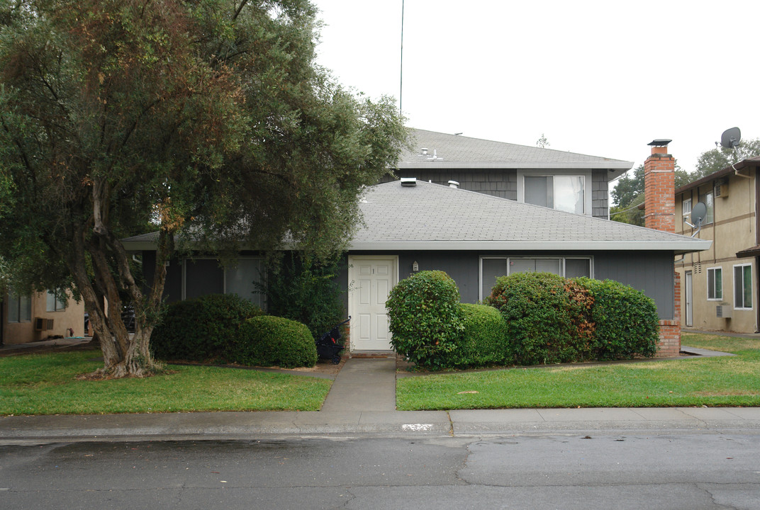 785 Carro Dr in Sacramento, CA - Building Photo