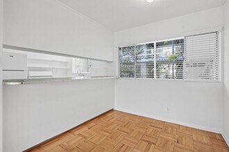 303 California Ave in Santa Monica, CA - Building Photo - Building Photo