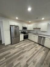 433 E James Dr in Strafford, MO - Building Photo - Building Photo