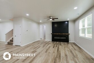 11930 Wooden Trace Dr in Louisville, KY - Foto de edificio - Building Photo