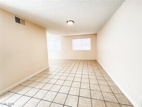 3655 Kolendo Ct in Las Vegas, NV - Building Photo - Building Photo