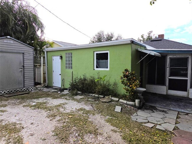 2808 Clinton St S-Unit -E in Gulfport, FL - Building Photo - Building Photo