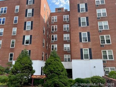 property at 7 4th St