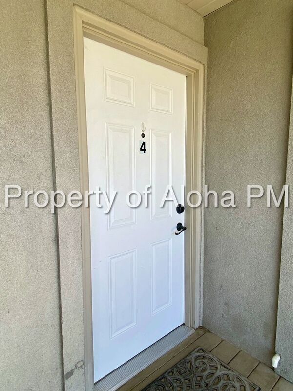 1053 W Pine Ave in Meridian, ID - Building Photo - Building Photo