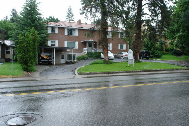 921 S Monroe St in Spokane, WA - Foto de edificio - Building Photo