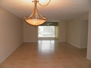 5749 Gemstone Ct in Boynton Beach, FL - Building Photo - Building Photo