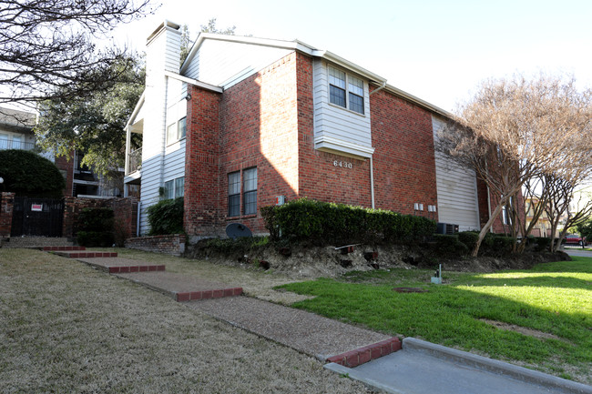 Calais Slopes Condos in Dallas, TX - Building Photo - Building Photo