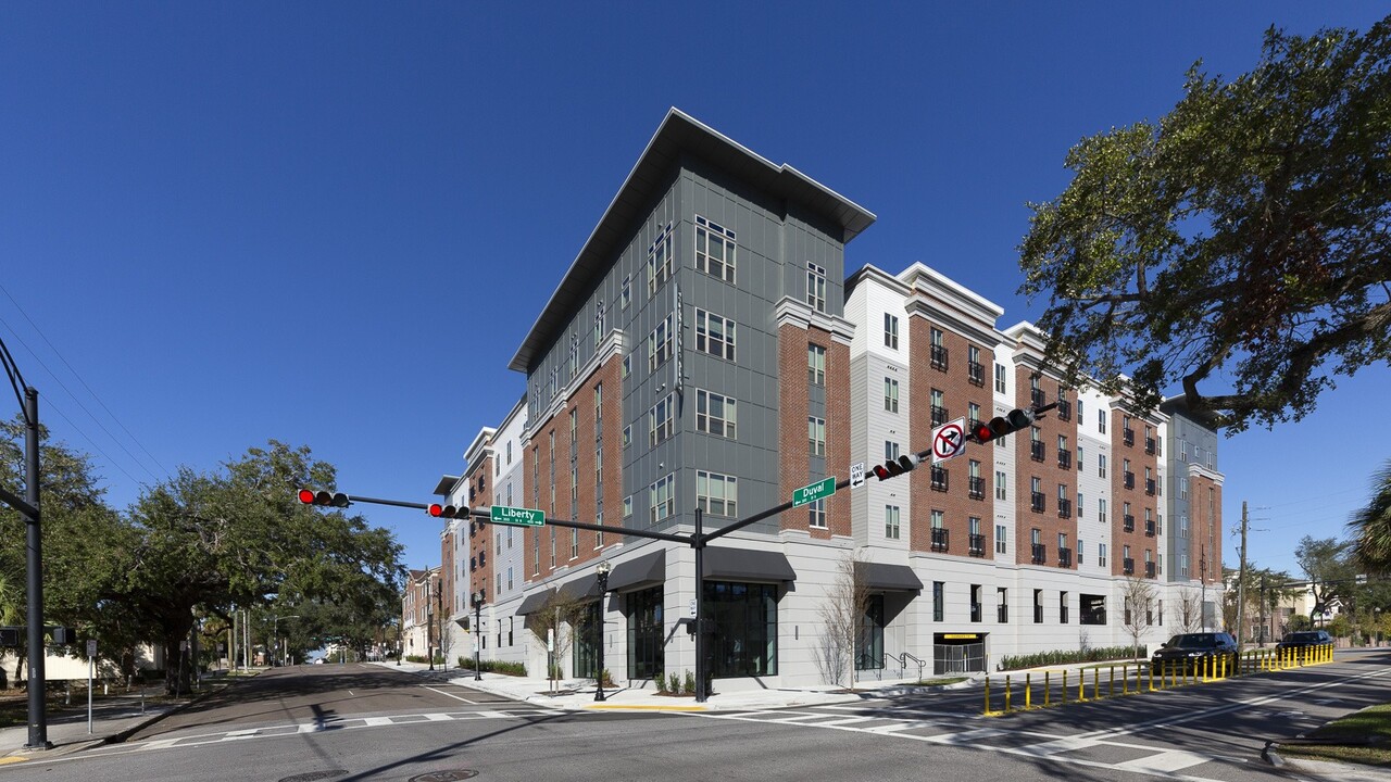 Lofts at Cathedral in Jacksonville, FL - Foto de edificio