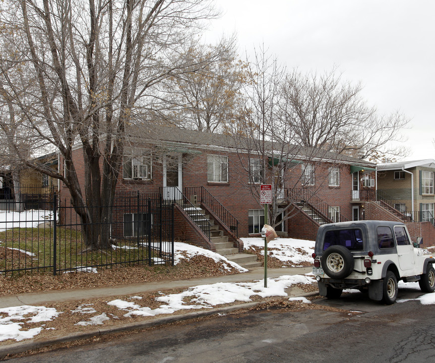 9 N Clarkson St in Denver, CO - Building Photo