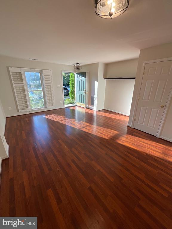 property at 42793 Pilgrim Square