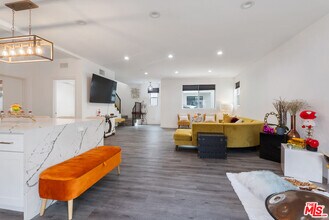 9109 N Nilo Ln in Los Angeles, CA - Building Photo - Building Photo