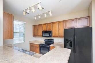 240 W Juniper Ave in Gilbert, AZ - Building Photo - Building Photo