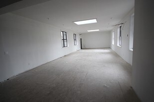 331 Melrose St in Brooklyn, NY - Building Photo